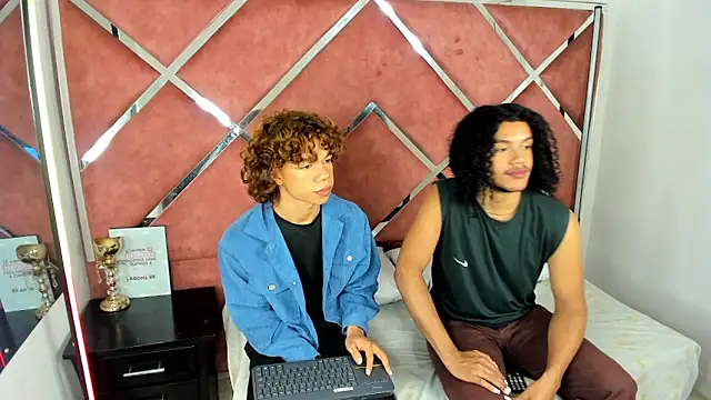 Snapshot of DanteAndKyle chatting on 03-02-25, 08:29 DanteAndKyle online show from 03-02-25, 08:29