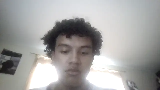 Snapshot of DanteAndKyle chatting on 10-16-25, 05:03 DanteAndKyle online show from 10-16-25, 05:03