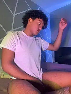 Snapshot of DanteAndKyle chatting on 02-02-26, 10:41 DanteAndKyle online show from 02-02-26, 10:41