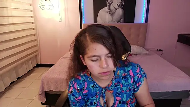 Kitten Cam online show from 02-10-25, 04:14