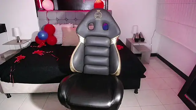 Kitten Cam online show from 02-19-25, 03:06