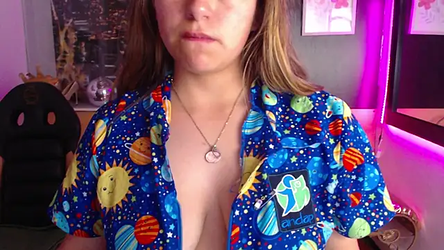 Kitten Cam online show from 10-10-25, 05:50