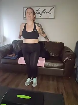 TattedMamaXOXO online show from 11-19-25, 06:30