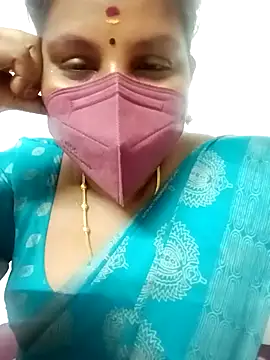 Snapshot of Tamil_queen1 chatting on 01-22-25, 07:24 Tamil queen1 online show from 01-22-25, 07:24