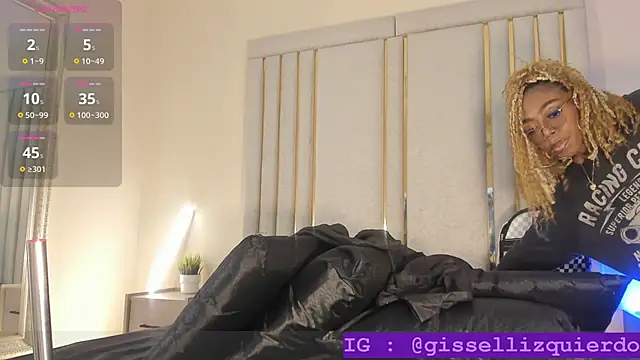 Snapshot of Liincostelloo chatting on 12-17-25, 07:42 Liincostelloo online show from 12-17-25, 07:42