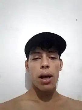 Snapshot of Maicol_Garcia chatting on 02-08-25, 01:22 Maicol Garcia online show from 02-08-25, 01:22