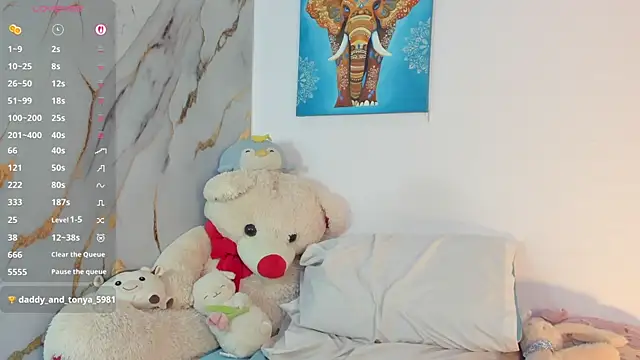 Snapshot of cute_dani01 chatting on 10-28-25, 09:39 cute dani01 online show from 10-28-25, 09:39