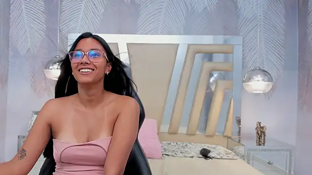 LIA SWAN  online show from 02-07-25, 09:58