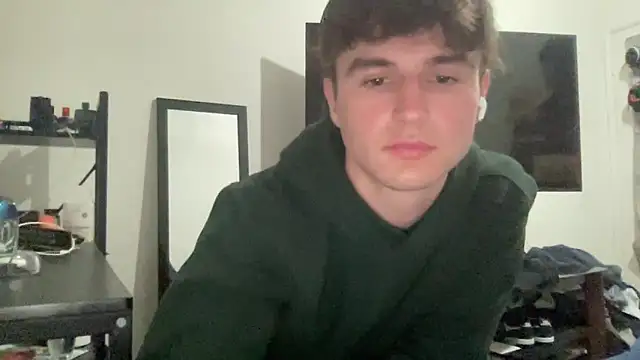 Snapshot of ryan_28747 chatting on 05-03-26, 05:35 ryan 28747 online show from 05-03-26, 05:35