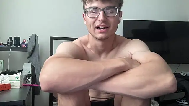 Snapshot of ryan_28747 chatting on 05-28-26, 07:00 ryan 28747 online show from 05-28-26, 07:00