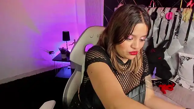 victoria  floyd online show from 01-10-26, 12:45