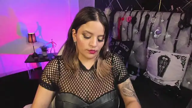 victoria  floyd online show from 02-12-26, 08:04