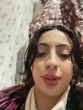 Snapshot of majdolin78 chatting on 12-04-25, 10:57 majdolin78 online show from 12-04-25, 10:57