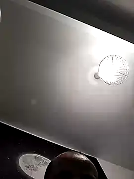 Snapshot of wyattstone chatting on 10-10-25, 02:10 wyattstone online show from 10-10-25, 02:10