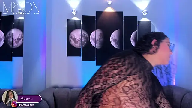 tatii moon online show from 10-28-25, 04:27