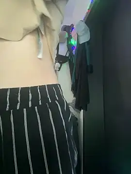 Snapshot of Ciara2004 chatting on 01-09-26, 01:25 Ciara2004 online show from 01-09-26, 01:25