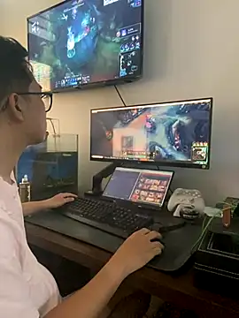 Snapshot of SievingPrep chatting on 11-29-25, 07:00 SievingPrep online show from 11-29-25, 07:00