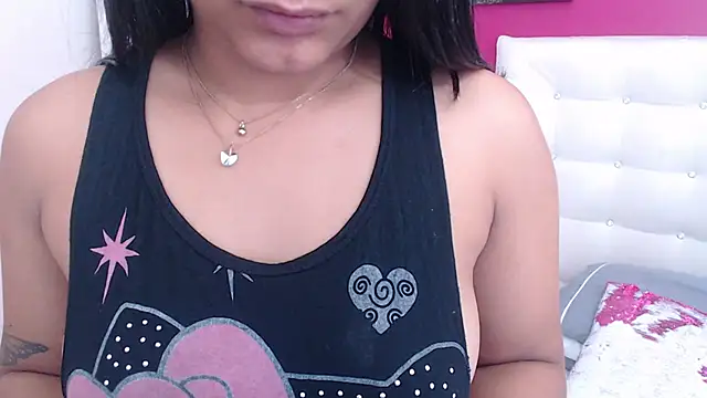 Snapshot of tinyy_whore18 chatting on 01-24-25, 02:51 tinyy whore18 online show from 01-24-25, 02:51