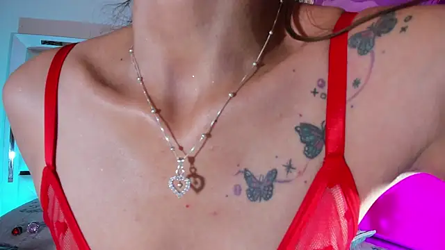 emili clark online show from 02-12-26, 04:40