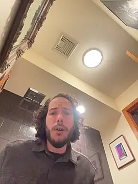 Snapshot of Prolapse_Pig chatting on 11-13-25, 07:24 Prolapse Pig online show from 11-13-25, 07:24