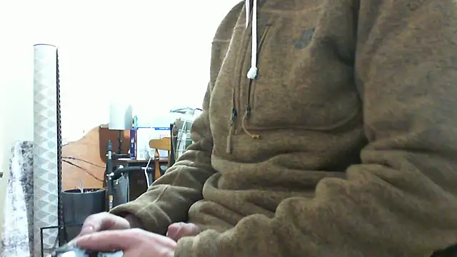 Snapshot of Prolapse_Pig chatting on 12-23-25, 01:14 Prolapse Pig online show from 12-23-25, 01:14