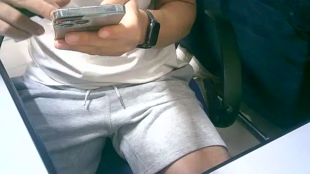 Greeneyes0820 online show from 11-27-25, 09:17