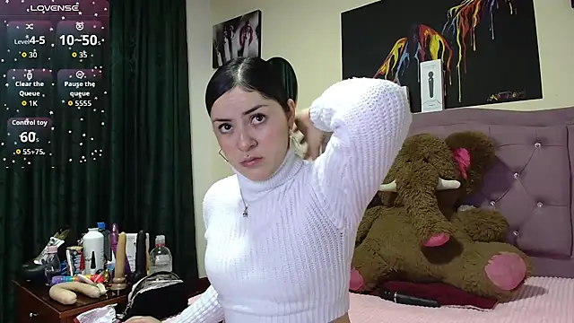 Emmie Hot online show from 03-11-26, 11:49