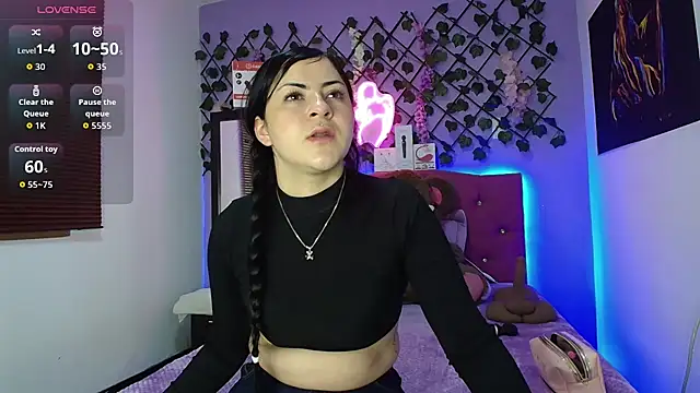 Emmie Hot online show from 07-23-26, 11:52