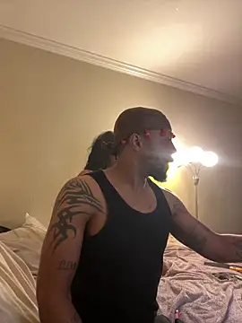 FreakyRu online show from 05-31-26, 05:26