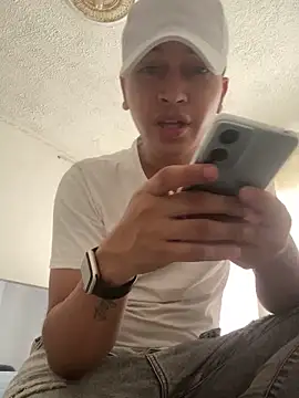 Snapshot of Diegosavage3 chatting on 02-04-25, 08:38 Diegosavage3 online show from 02-04-25, 08:38