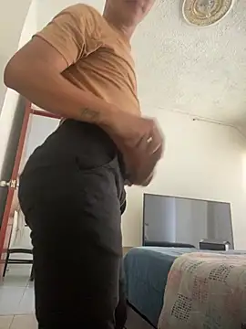 Snapshot of Diegosavage3 chatting on 02-05-25, 08:57 Diegosavage3 online show from 02-05-25, 08:57