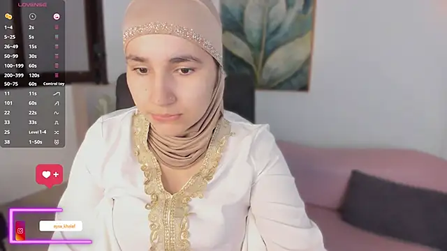 Ayha khalaf online show from 10-08-25, 01:03