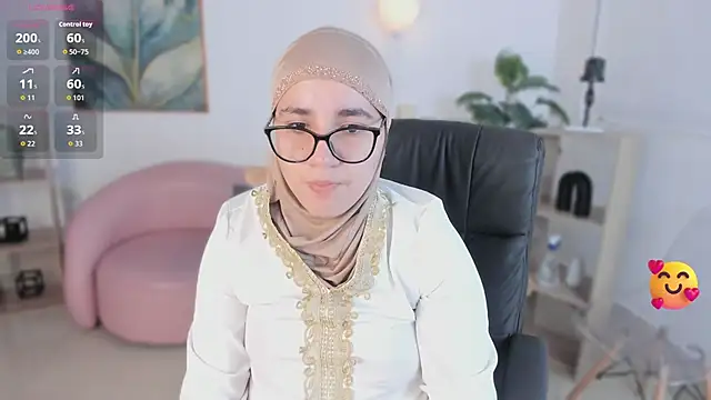 Ayha khalaf online show from 10-14-25, 01:06