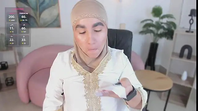 Ayha khalaf online show from 10-17-25, 01:31