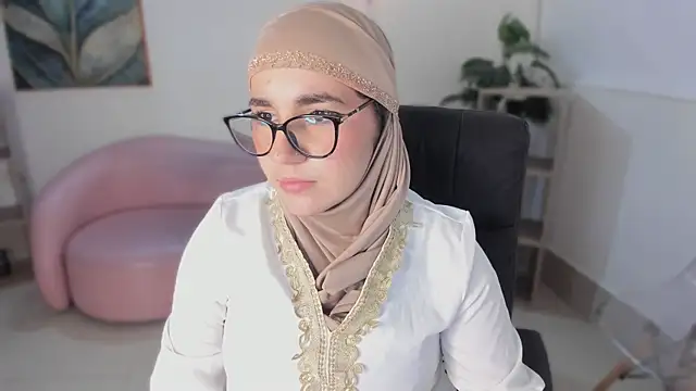 Ayha khalaf online show from 11-30-25, 11:53