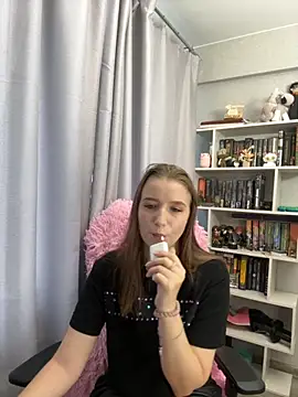 LillyFan-X online show from 09-12-25, 04:34