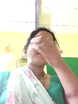 Bhuvi Bedi online show from 02-23-25, 10:42