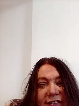 Snapshot of HotHornyEmmaX chatting on 02-09-25, 10:42 HotHornyEmmaX online show from 02-09-25, 10:42