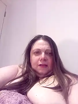 Snapshot of HotHornyEmmaX chatting on 02-18-25, 05:21 HotHornyEmmaX online show from 02-18-25, 05:21