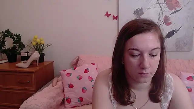 Snapshot of MarthaSimons chatting on 11-06-25, 06:03 MarthaSimons online show from 11-06-25, 06:03