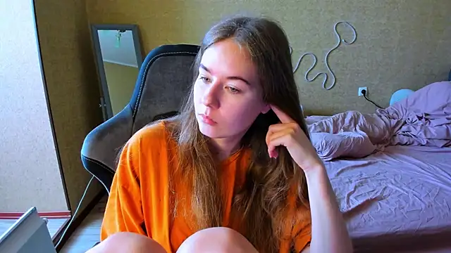 EmilyPaw online show from 04-16-26, 10:49