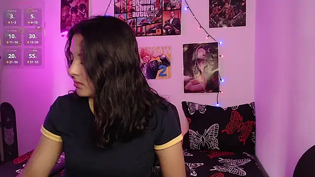 Snapshot of Tina_4_Charlie chatting on 02-08-25, 02:05 Tina 4 Charlie online show from 02-08-25, 02:05