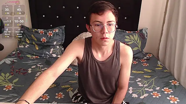 Snapshot of Tina_4_Charlie chatting on 02-27-25, 03:48 Tina 4 Charlie online show from 02-27-25, 03:48