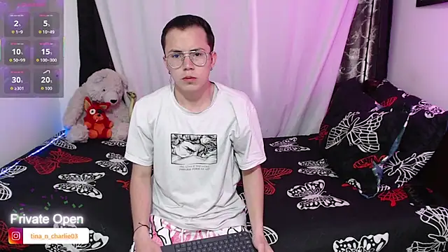 Snapshot of Tina_4_Charlie chatting on 09-16-25, 12:17 Tina 4 Charlie online show from 09-16-25, 12:17