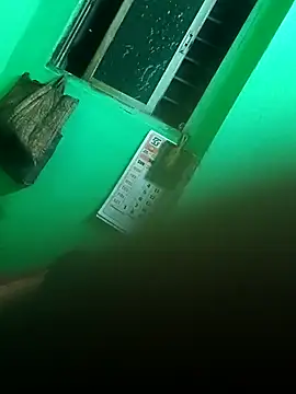 Snapshot of Raj41 chatting on 11-14-25, 04:49 Raj41 online show from 11-14-25, 04:49