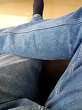 Snapshot of Raj41 chatting on 11-22-25, 05:50 Raj41 online show from 11-22-25, 05:50