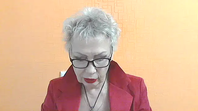 NessyJenixs online show from 10-24-25, 01:18