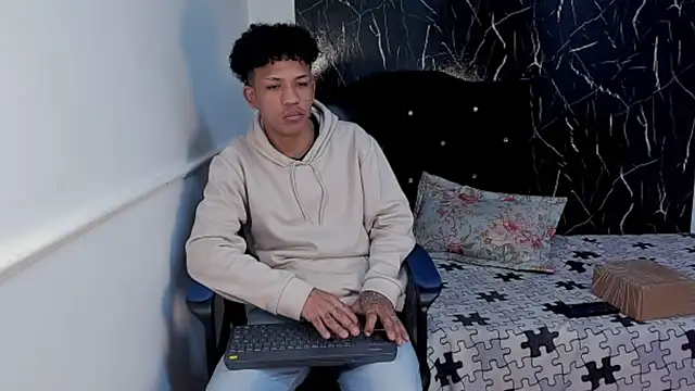 carlos alber12 online show from 11-05-25, 03:23