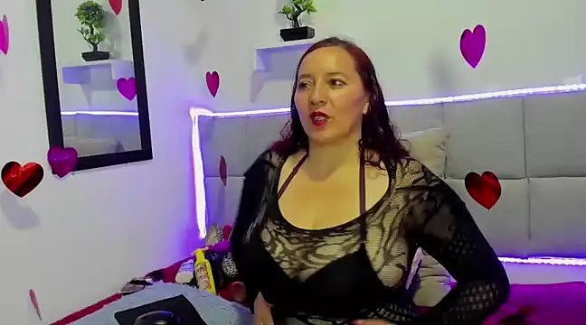 Snapshot of Madisson_Housse chatting on 02-22-25, 10:52 Madisson Housse online show from 02-22-25, 10:52