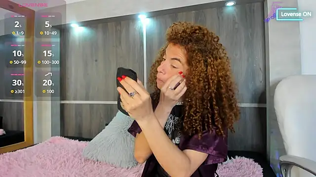 Snapshot of Bryna_ chatting on 12-05-25, 04:43 Bryna online show from 12-05-25, 04:43